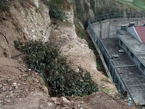 何正清安排枞阳看守所地质灾害点治理
