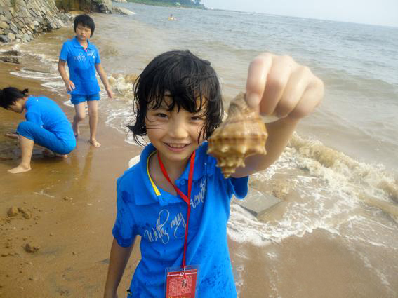 情系爱心联合会组织夏令营活动