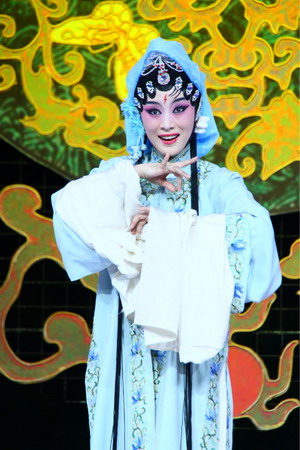 黄梅新星余平:只因黄梅香自苦寒来