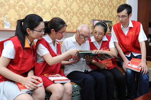 马鞍山好人陈良诚 九旬老党员的为民情怀