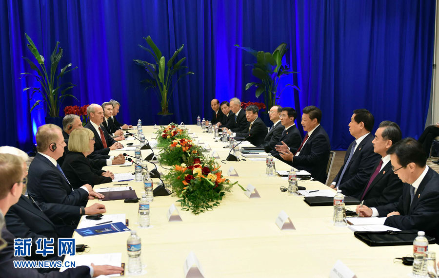 女议员抱娃投票_美国众议员收入(3)