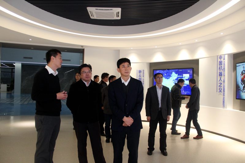 刘中汉一行在沪考察产城融合范例上海港城集团